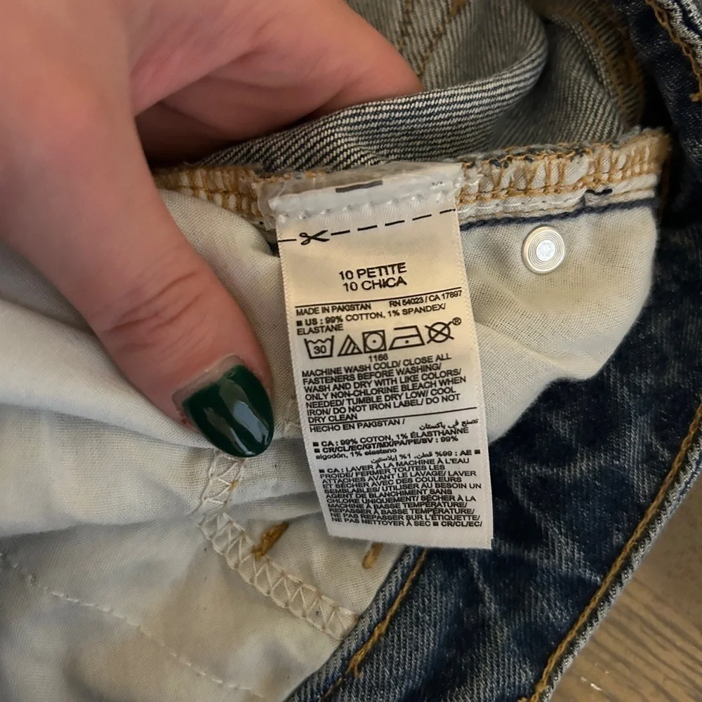 Old Navy Women's Flare Jeans in Blue